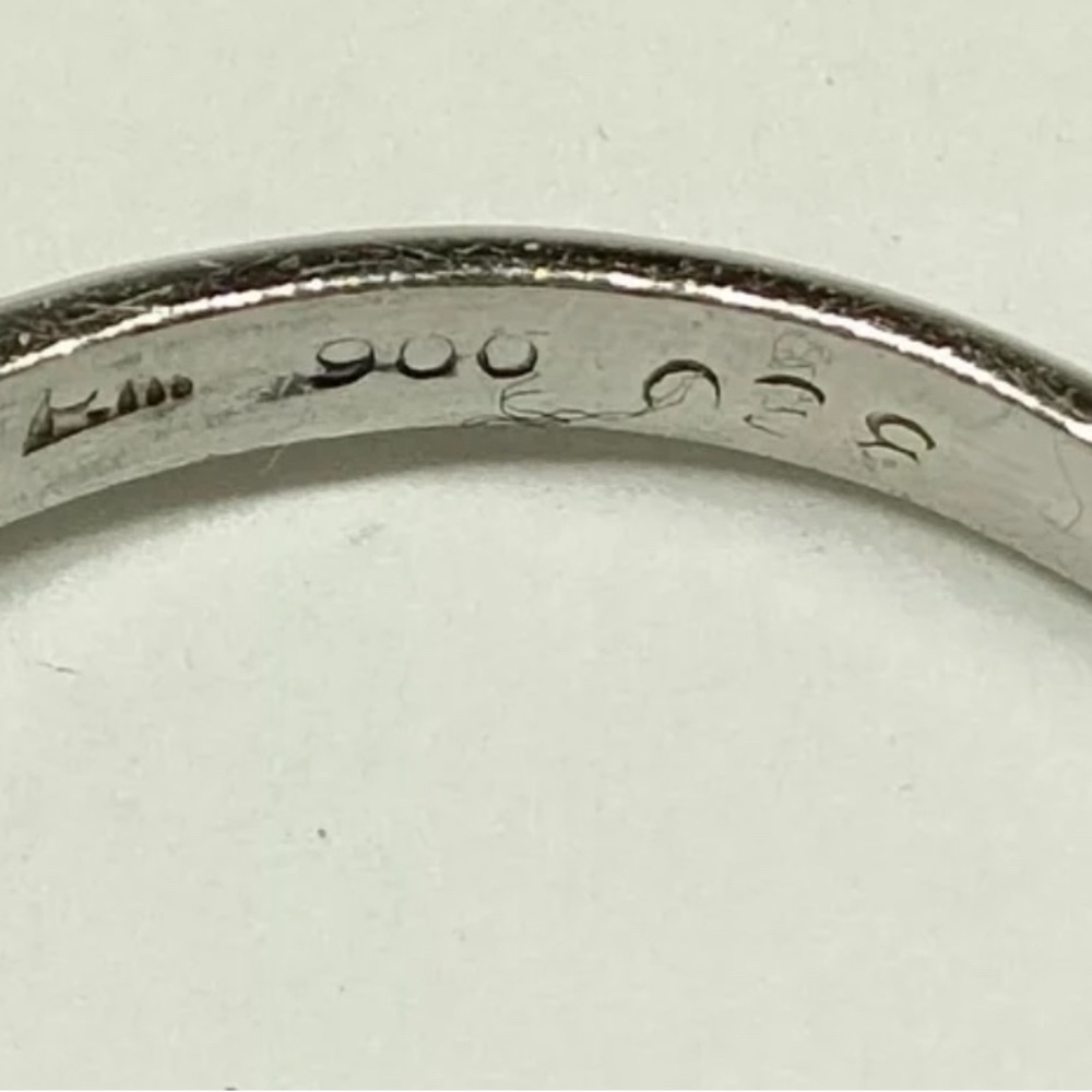 Real solid platinum ring - Picture 2 of 5